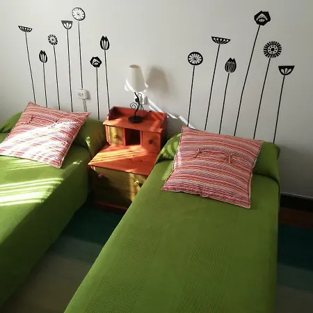 Casa Guillan بيت للعطل *